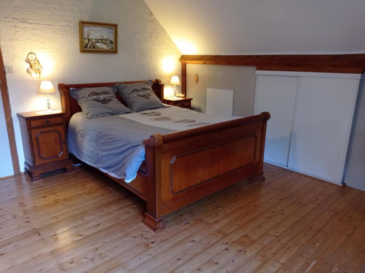chambre campagnarde du grès rouge avec petit déj Beauval Esterno foto