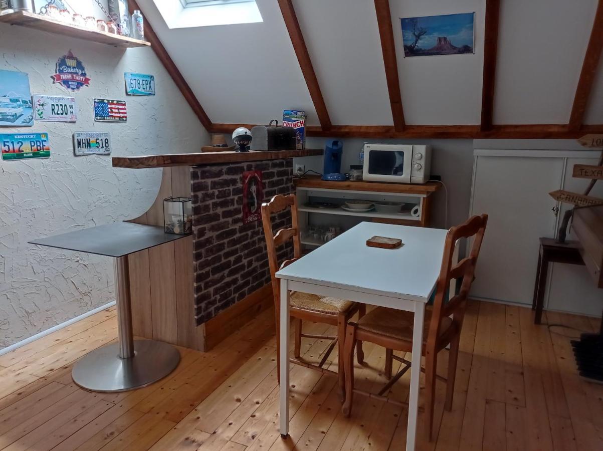 chambre campagnarde du grès rouge avec petit déj Beauval Esterno foto