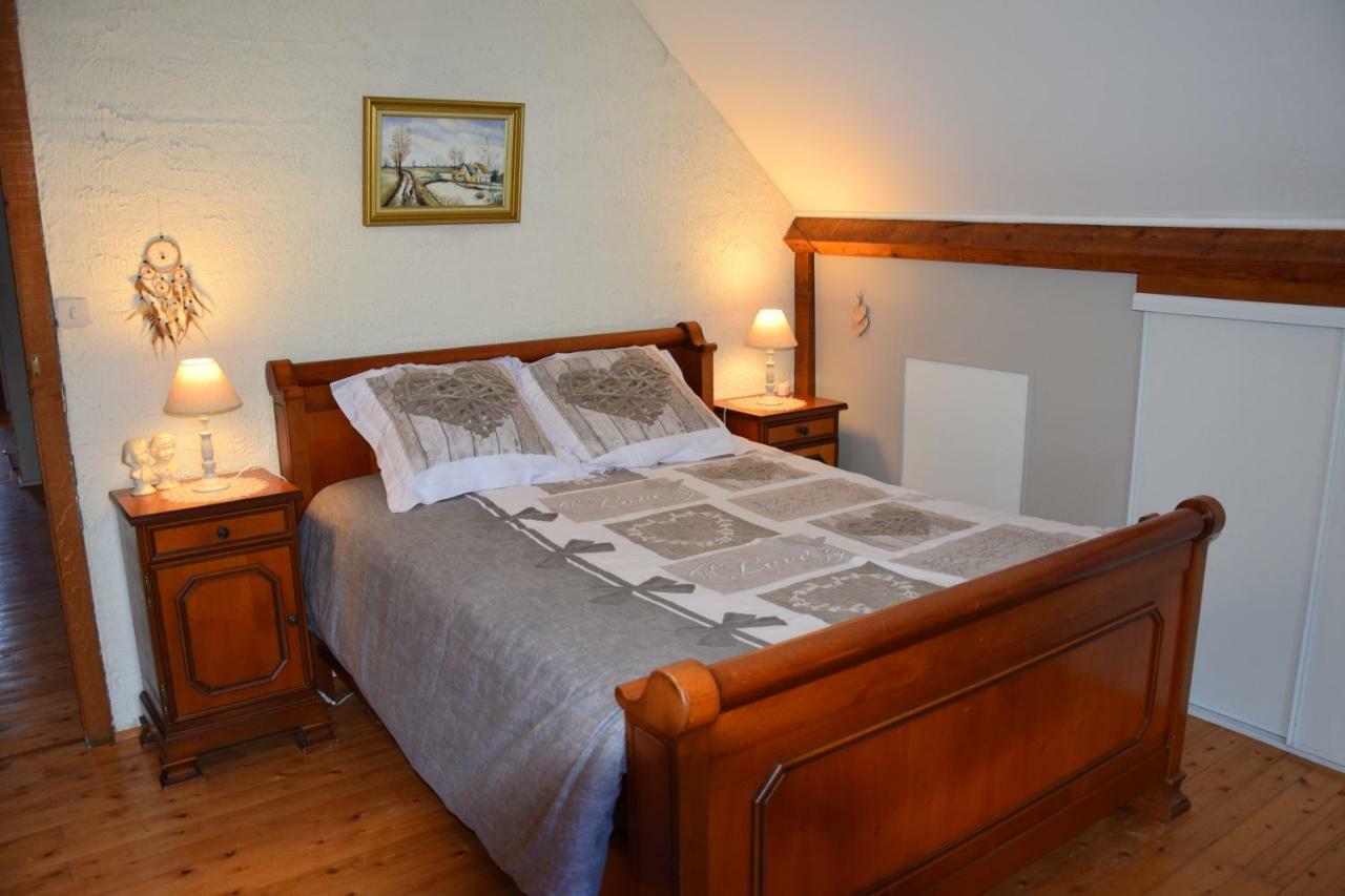 chambre campagnarde du grès rouge avec petit déj Beauval Esterno foto